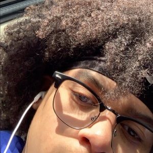 Meet your Posher, Joshua